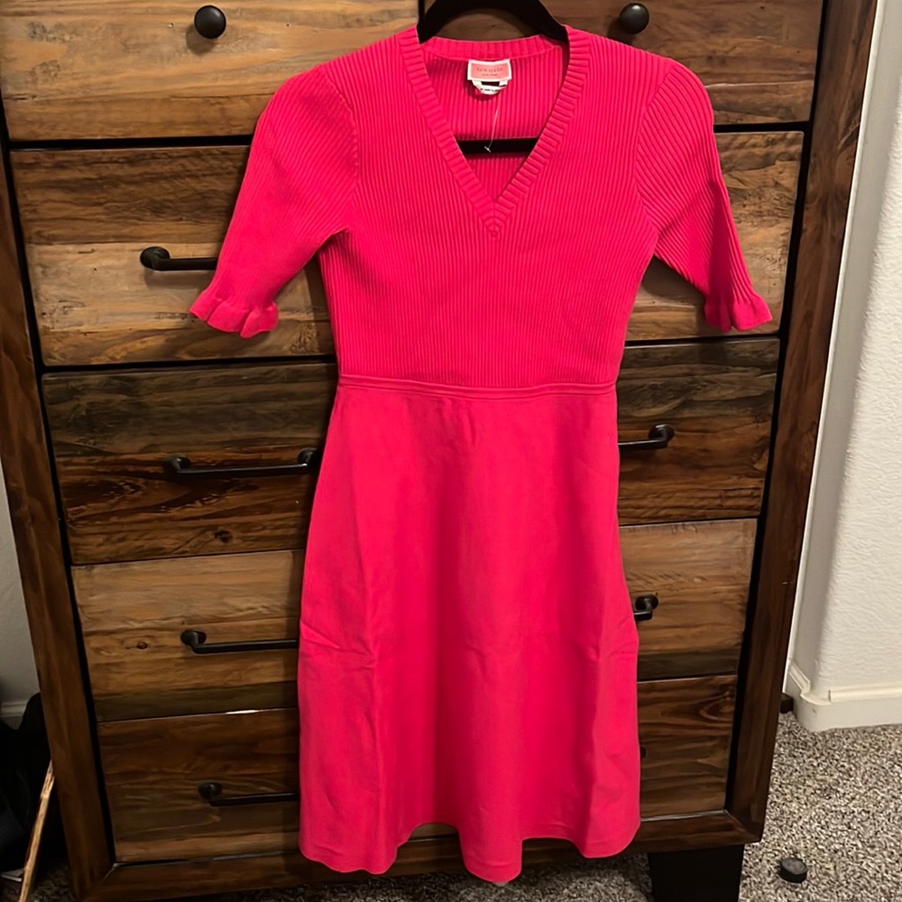 Kate Spade Bright Rose 🌹 V- neck sweater dress